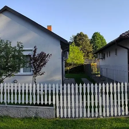 House فيلة *